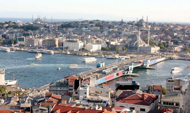 جسر غلطة اسطنبول
