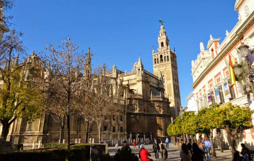 برج الخيرالدا اهم معالم السياحة في اسبانيا