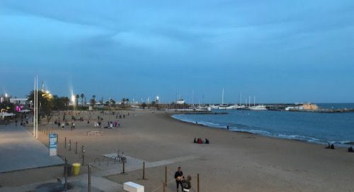 سوموروسترو شواطئ برشلونة