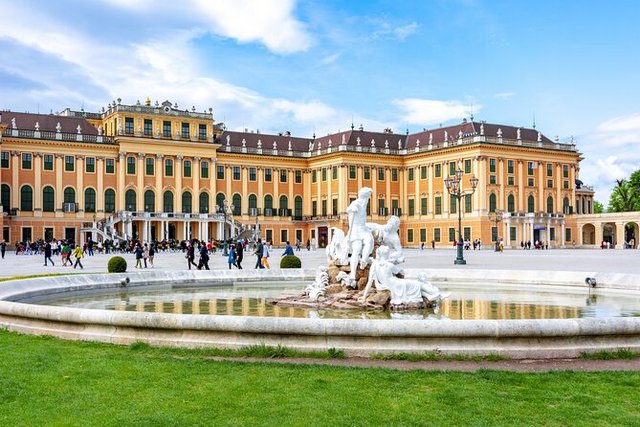 قصر شونبرون في فيينا
