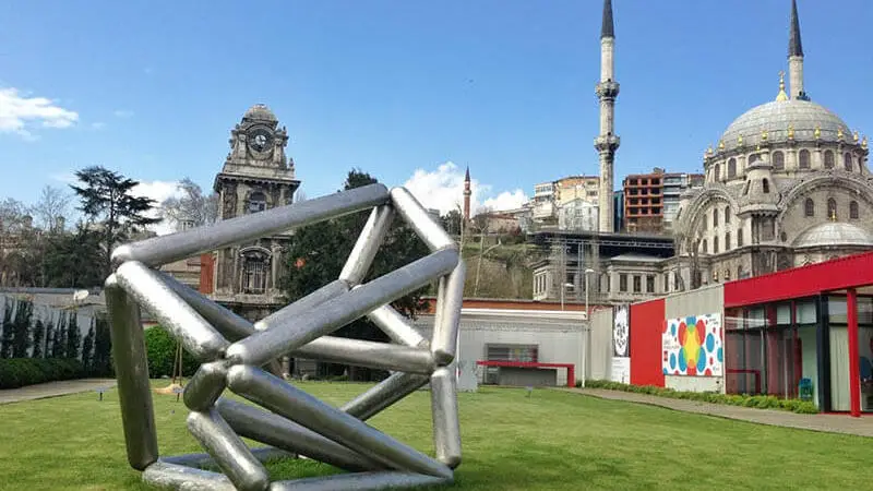 متحف الفن الحديث في اسطنبول
