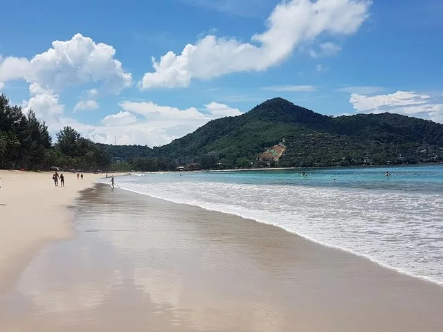 شاطئ كيمالا بوكيت